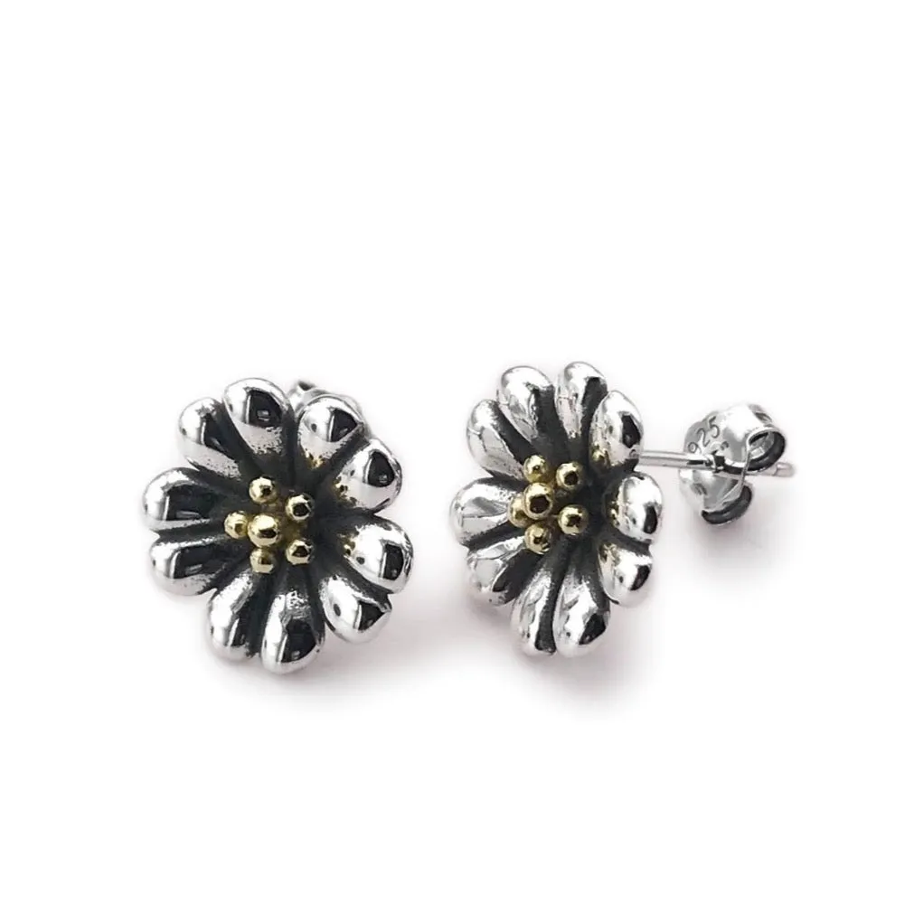 A848 Gold Accent Flower Post  Earrings