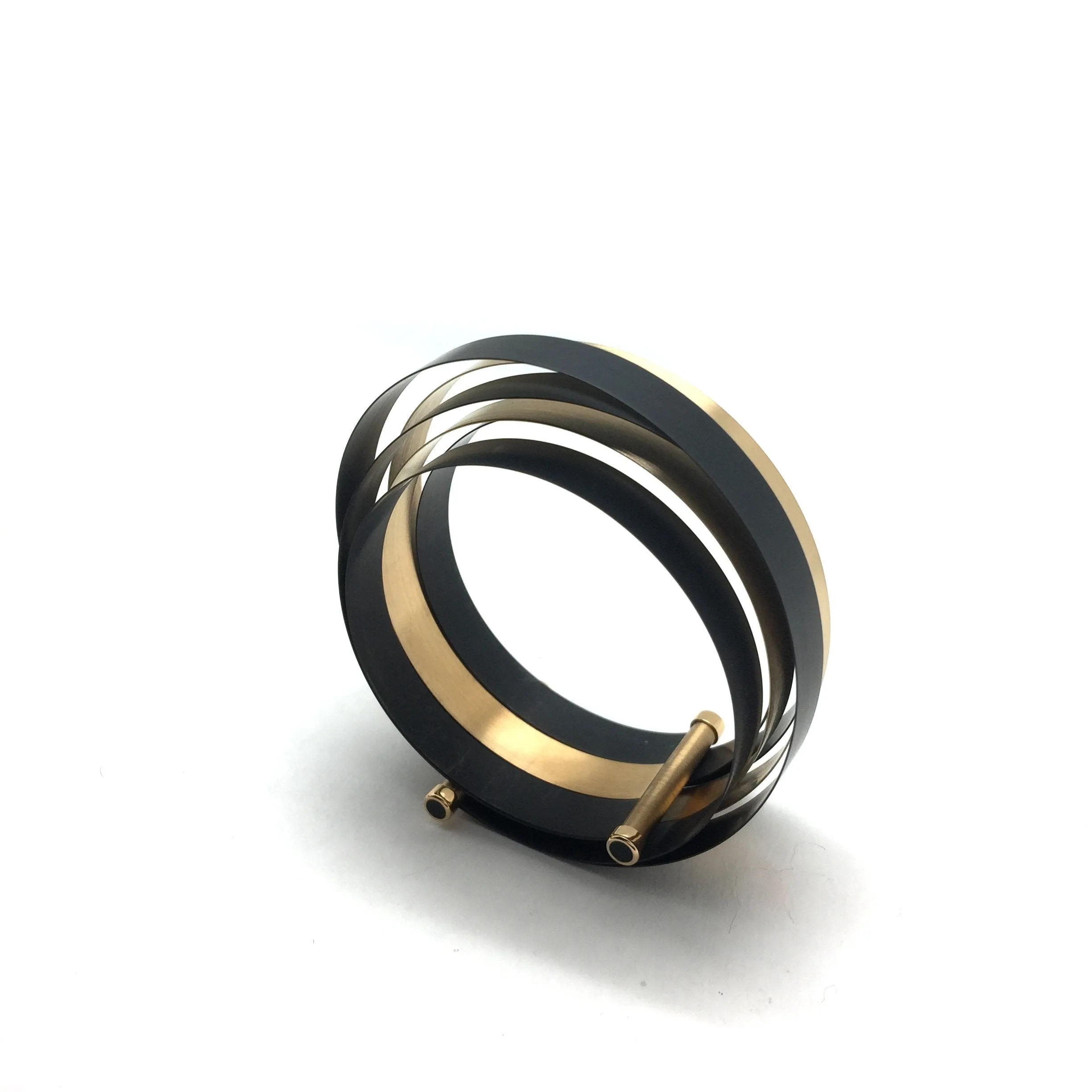 Coil Bracelet - Oxi/Gold