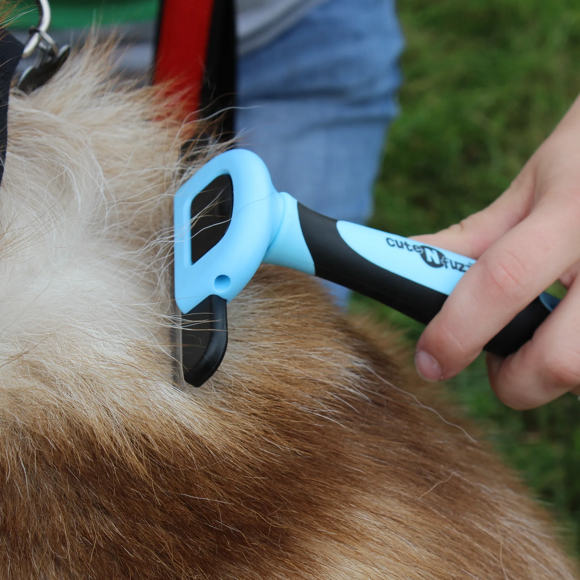 CuteNfuzzy Deshedding Pet Grooming Comb