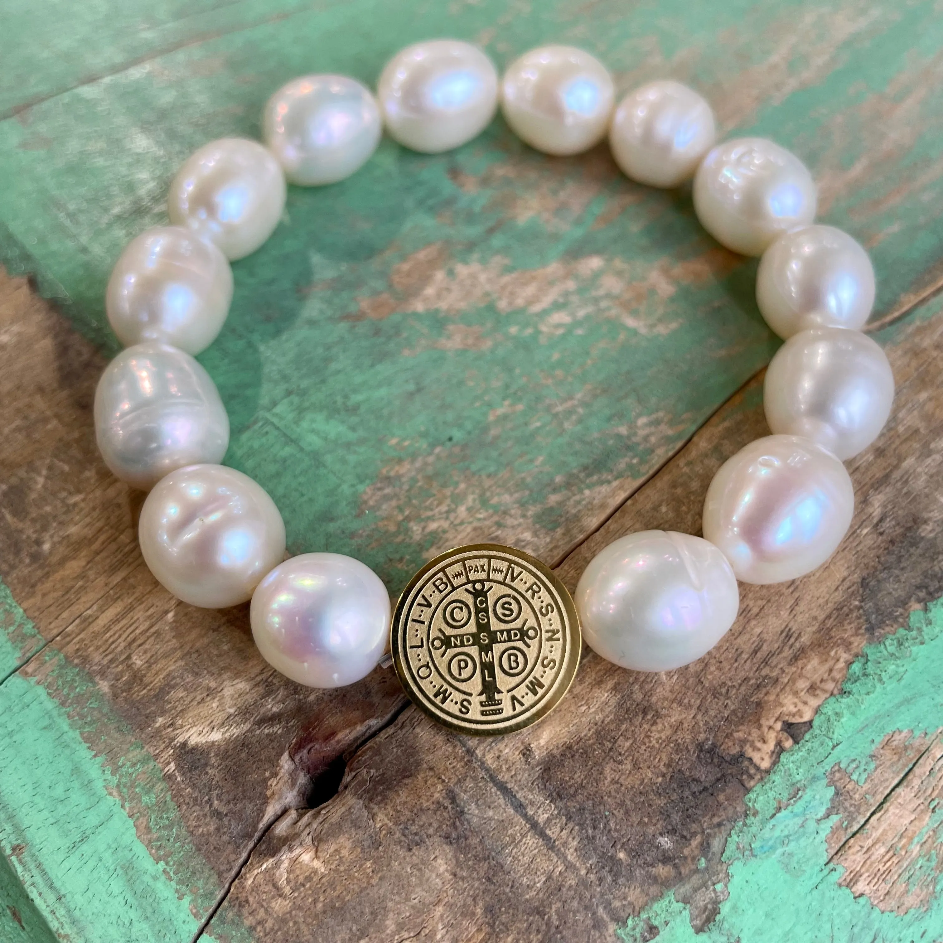 Freshwater Pearl Bracelet with Barrel Cross