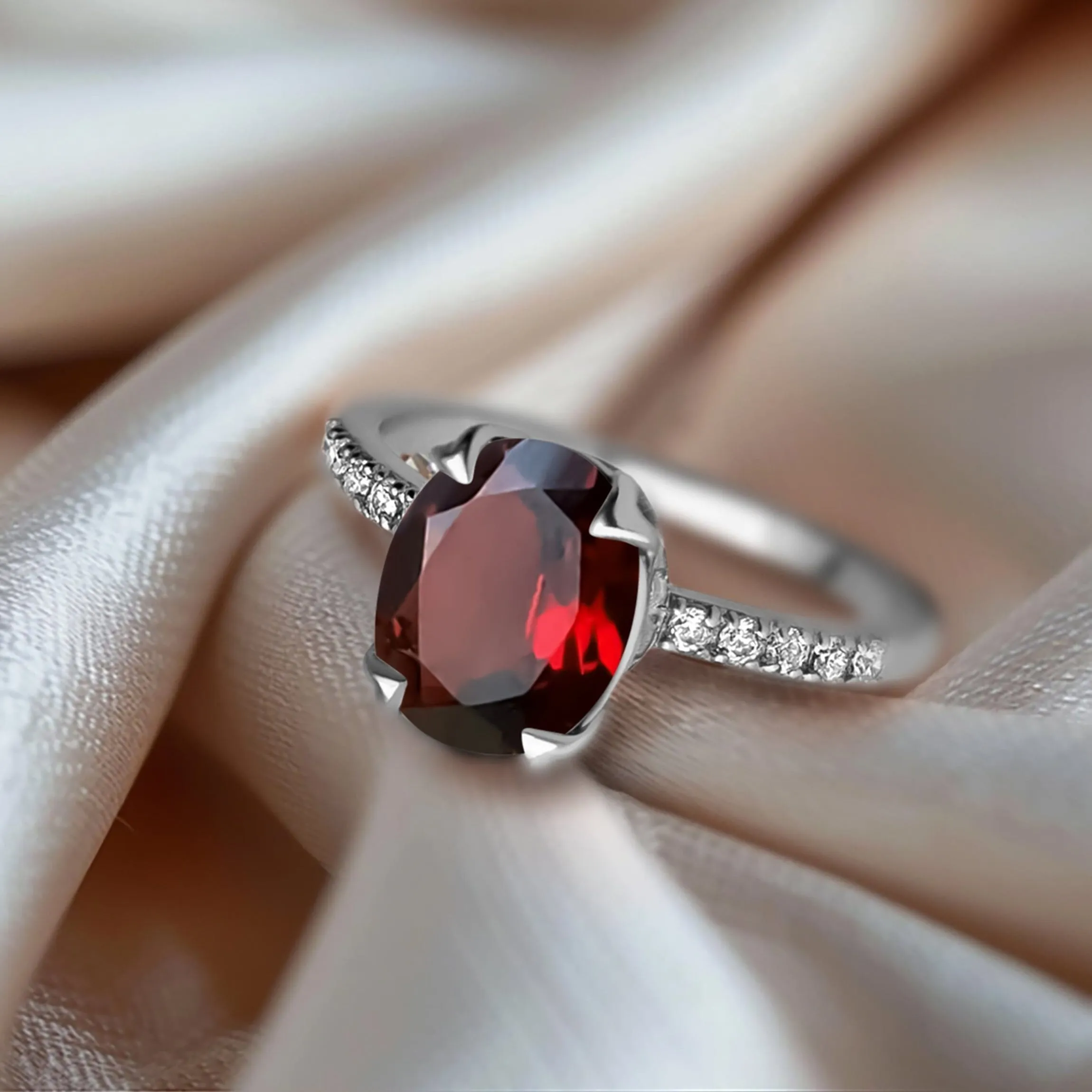 Garnet Ring - Harlow