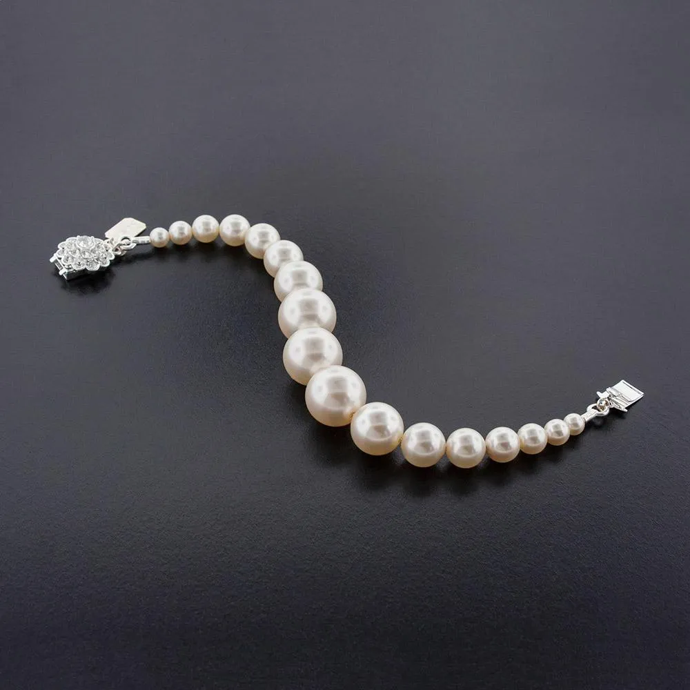 Graduated Pearl Bracelet