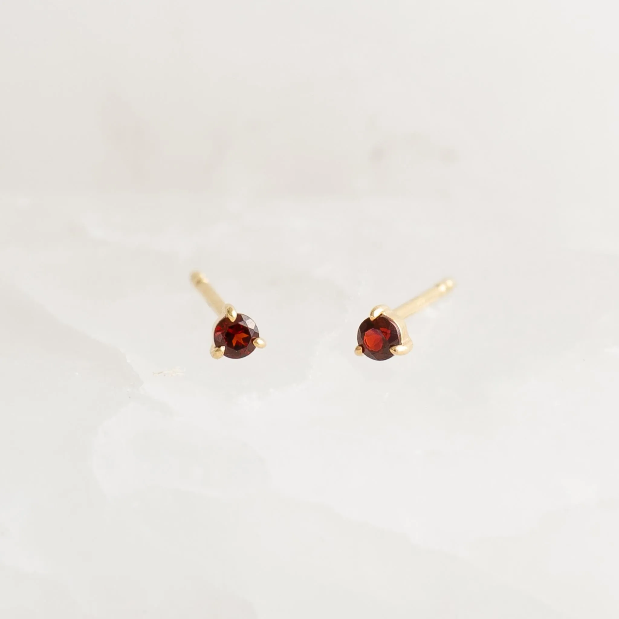 January Birthstone Stud Earrings 14k Gold - Garnet