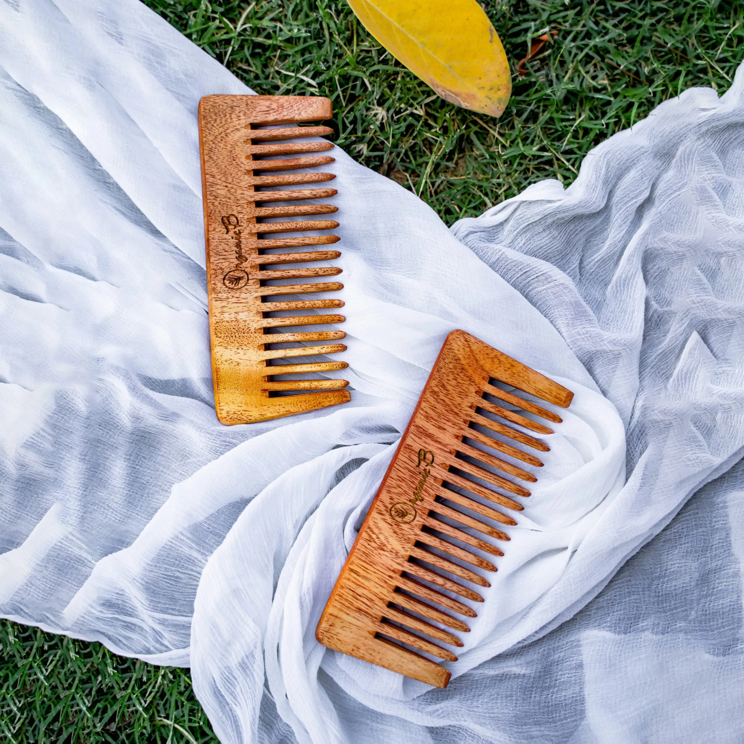 Neem Shampoo Comb and Detangling comb