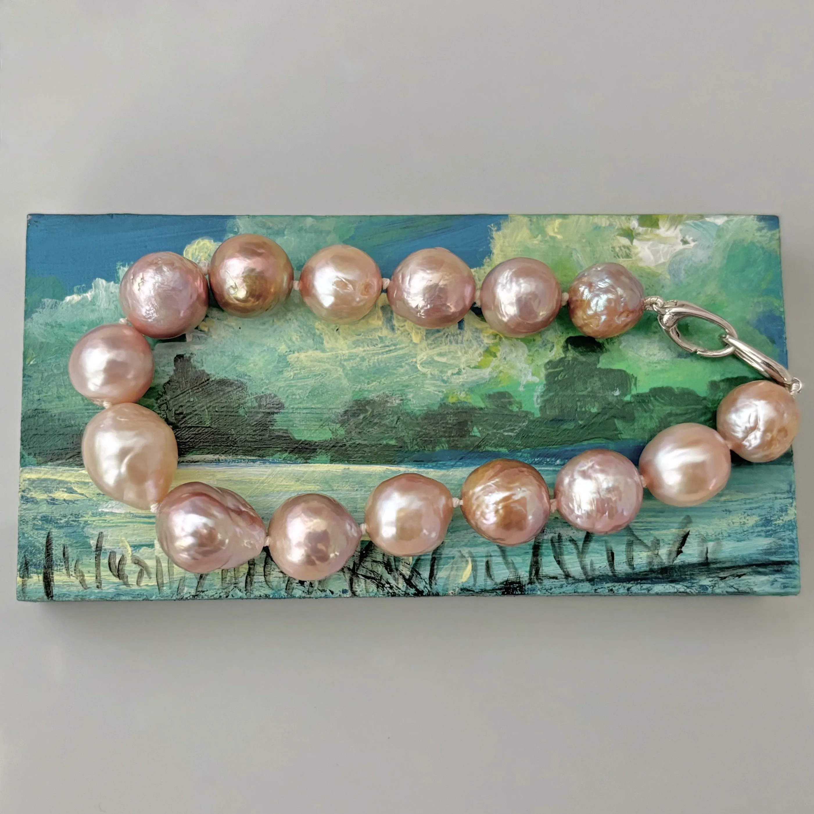 sweet petal color Japan Kasumi pearl bracelet