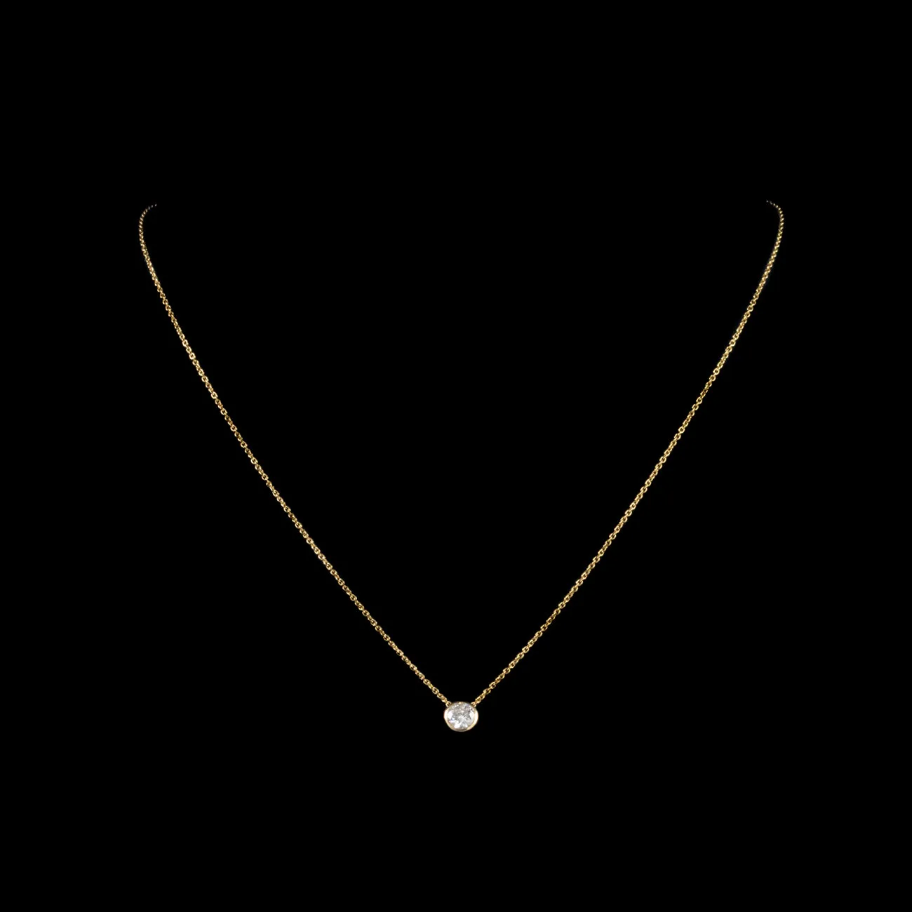 Victorian Style 0.70Ct Diamond Solitaire Pendant Necklace 18Ct Gold