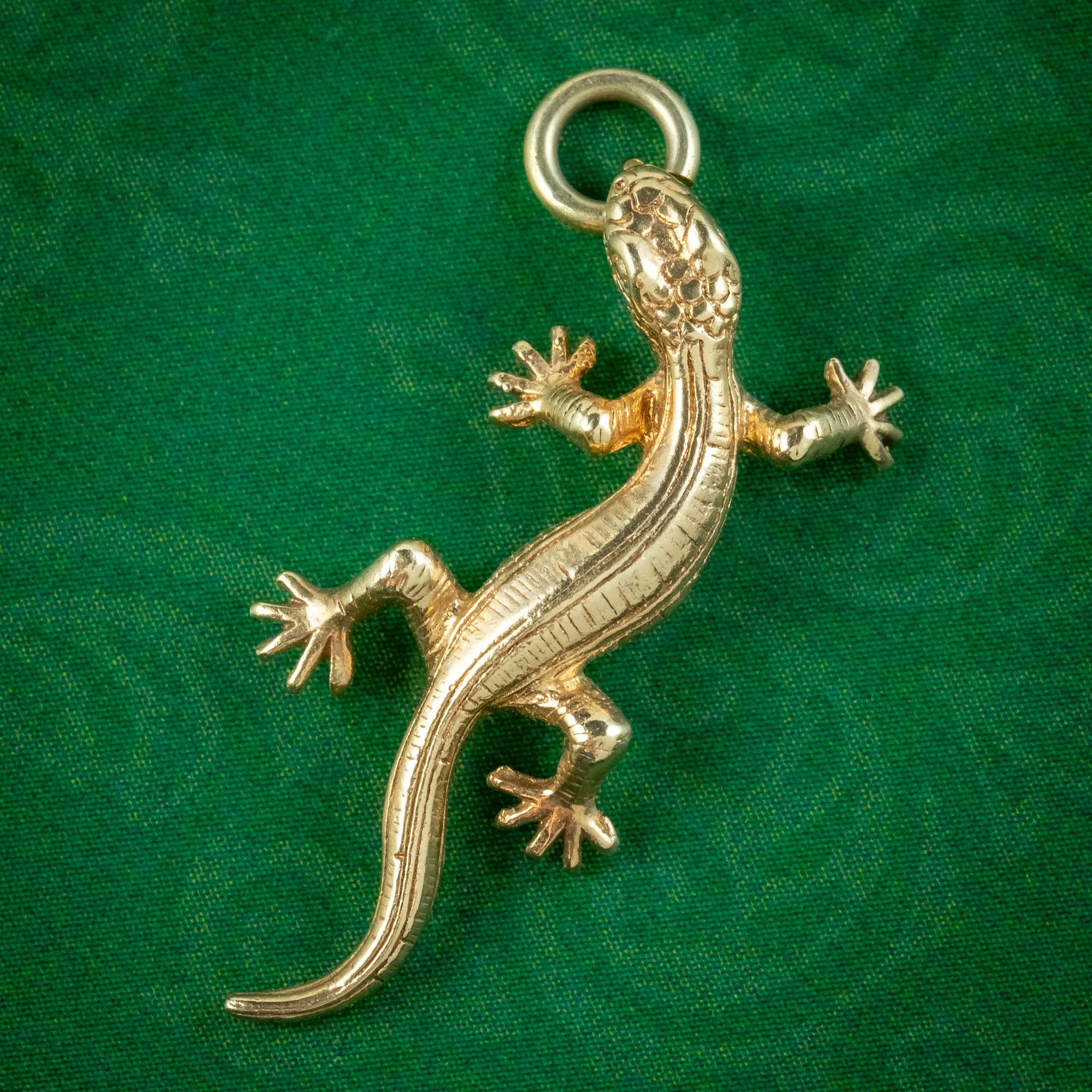 Vintage Lizard Charm Pendant 9ct Gold